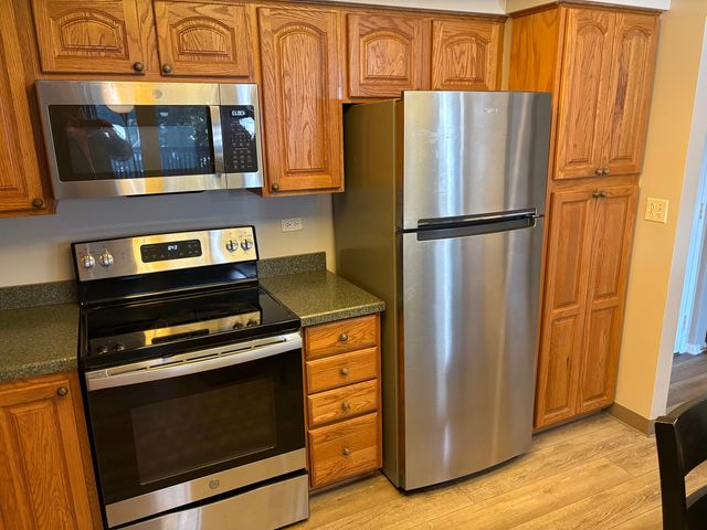 920 Vose Drive 304, Gurnee, IL 60031