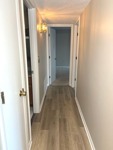 920 Vose Drive 304, Gurnee, IL 60031