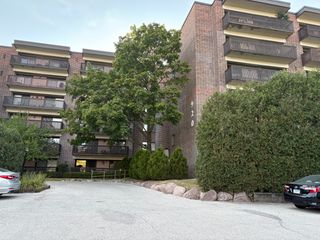 920 Vose Drive 304, Gurnee, IL 60031