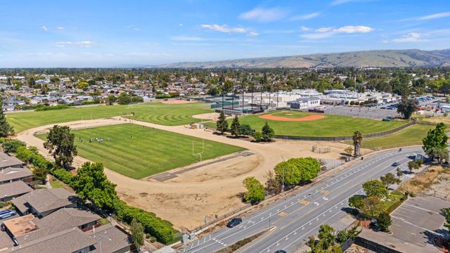 5641 Chestnut Common, Fremont, CA 94538