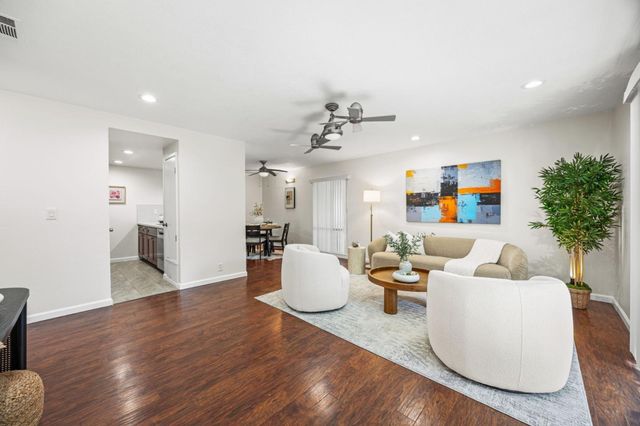 5641 Chestnut Common, Fremont, CA 94538