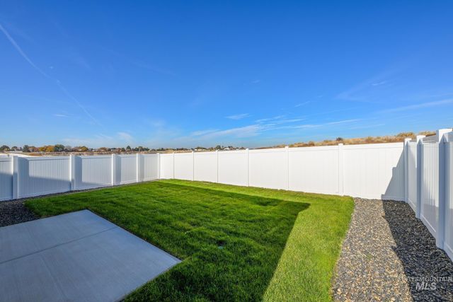 14712 Wing Spread Dr, Caldwell, ID 83607