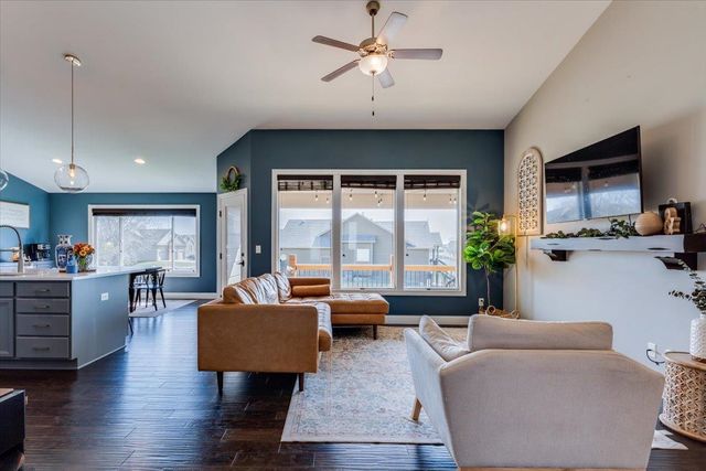 706 S Saint Andrews Cir, Wichita, KS 67230