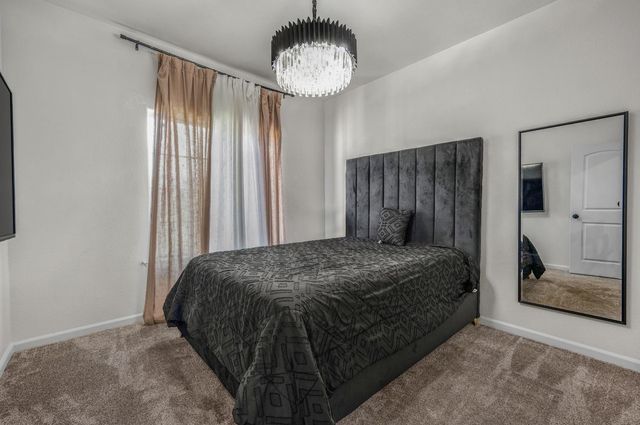 6602 E Lowe Avenue, Fresno, CA 93727