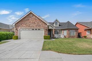 6602 E Lowe Avenue, Fresno, CA 93727