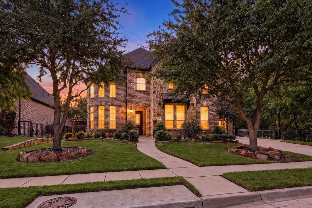 2901 Merryglen Lane, Flower Mound, TX 75022 — photo 3