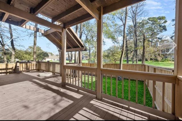 99 April Wind Dr N, Conroe, TX 77356