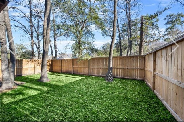 99 April Wind Dr N, Conroe, TX 77356