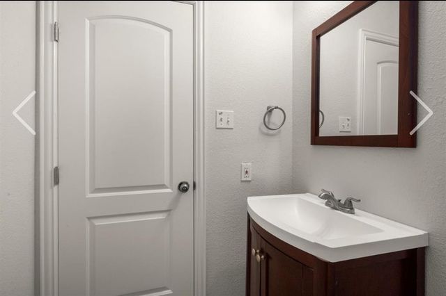 99 April Wind Dr N, Conroe, TX 77356