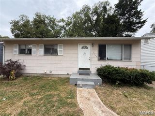 1153 June Avenue, St Louis, MO 63138