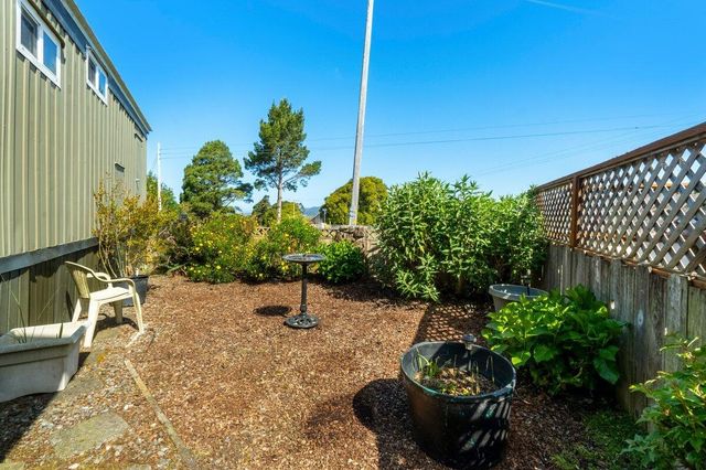 1514 Crest Drive 2, Fortuna, CA 95540