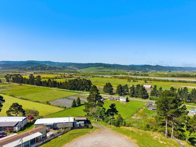 1514 Crest Drive 2, Fortuna, CA 95540