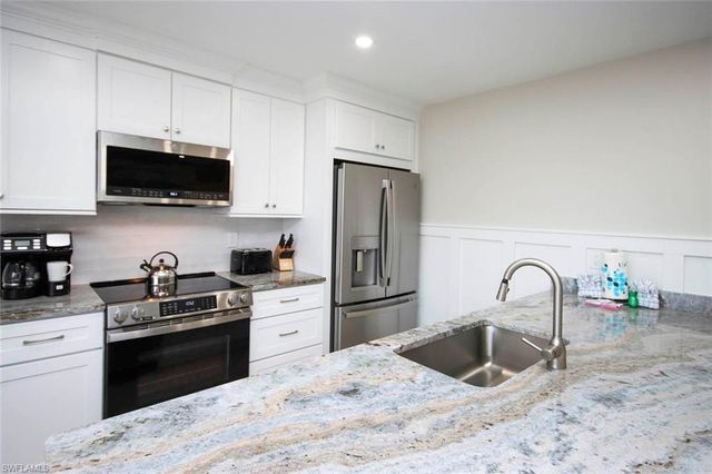 827 E Gulf DR D3, Sanibel, FL 33957