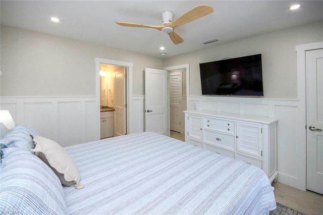 827 E Gulf DR D3, Sanibel, FL 33957