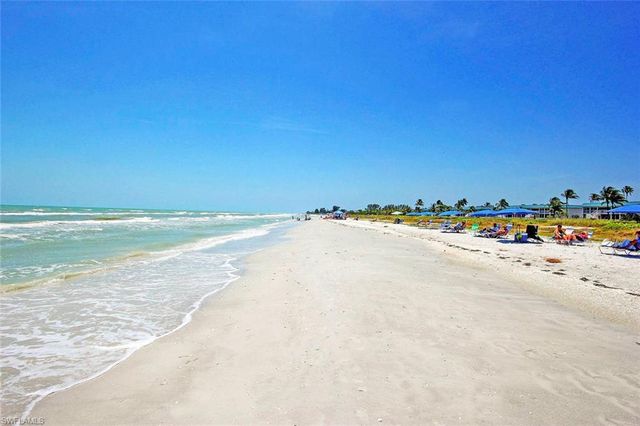 827 E Gulf DR D3, Sanibel, FL 33957