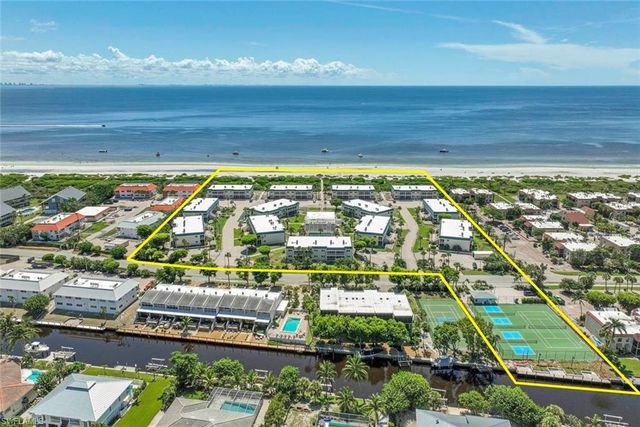 827 E Gulf DR D3, Sanibel, FL 33957