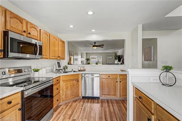 866 Creek Crossing Trail, Whitsett, NC 27377