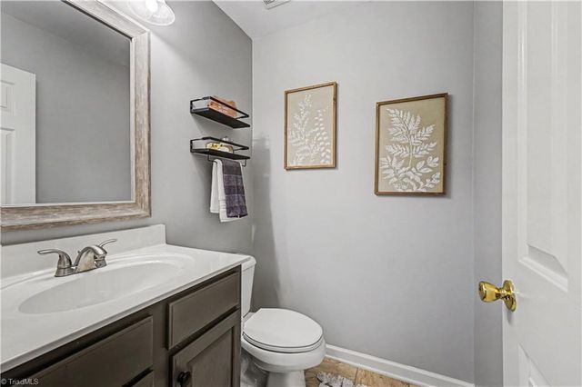 866 Creek Crossing Trail, Whitsett, NC 27377