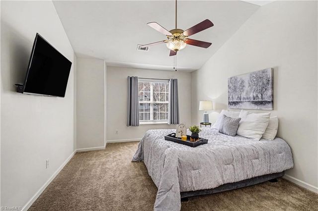 866 Creek Crossing Trail, Whitsett, NC 27377