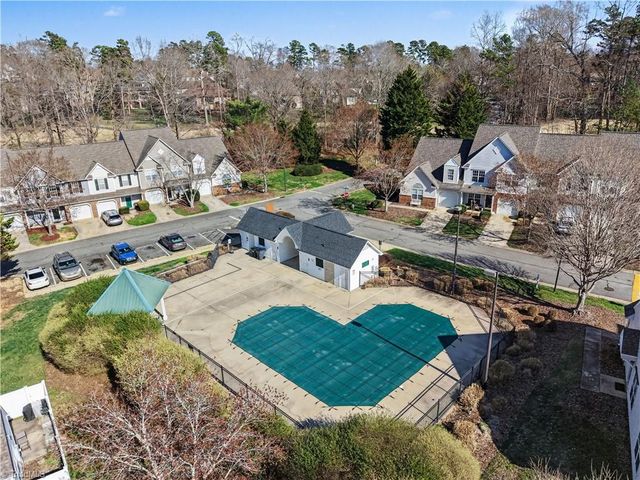 866 Creek Crossing Trail, Whitsett, NC 27377