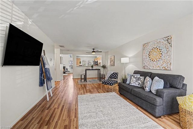 866 Creek Crossing Trail, Whitsett, NC 27377