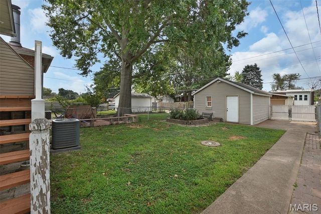 4436 Itaska, St Louis, MO 63116