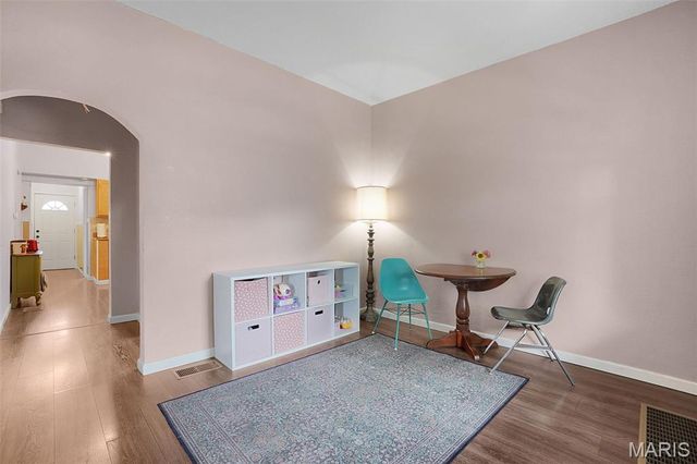 4436 Itaska, St Louis, MO 63116
