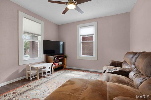4436 Itaska, St Louis, MO 63116