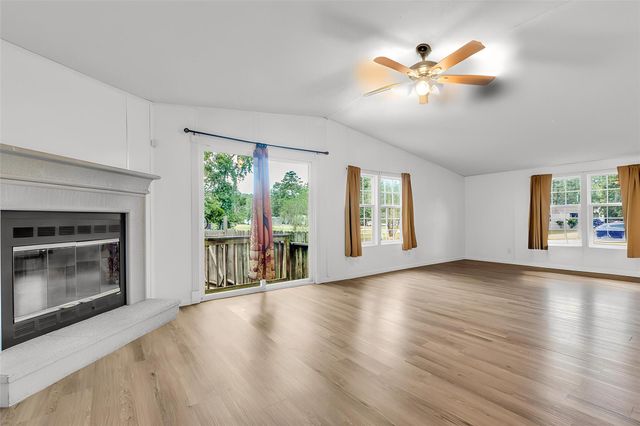 16352 Crockett Crossing, Conroe, TX 77303