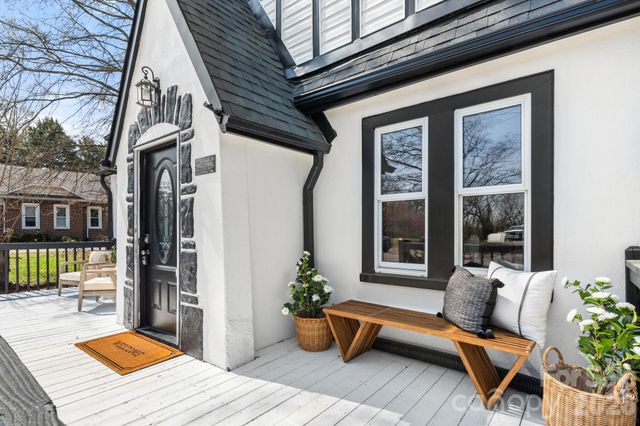 4 Elliott Drive, Thomasville, NC 27360