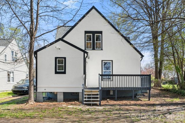 4 Elliott Drive, Thomasville, NC 27360