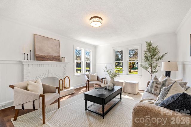 4 Elliott Drive, Thomasville, NC 27360