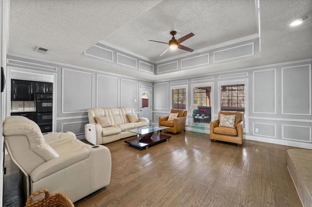 815 Kathrine Court, Cedar Hill, TX 75104