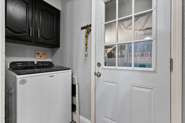 815 Kathrine Court, Cedar Hill, TX 75104