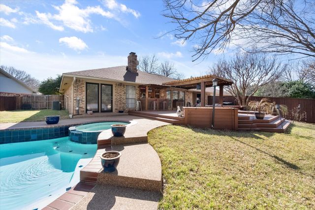 815 Kathrine Court, Cedar Hill, TX 75104