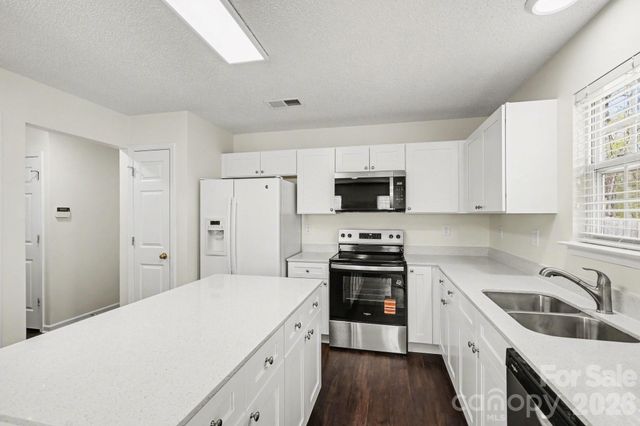 6308 Dumont Lane, Charlotte, NC 28269