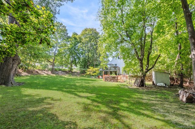 73 Ridgewood Avenue, Selden, NY 11784