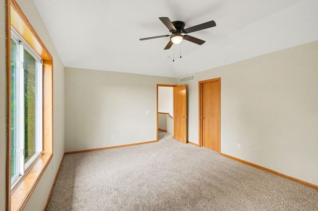 2920 18th Avenue E, Shakopee, MN 55379