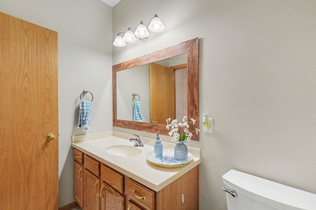 2920 18th Avenue E, Shakopee, MN 55379