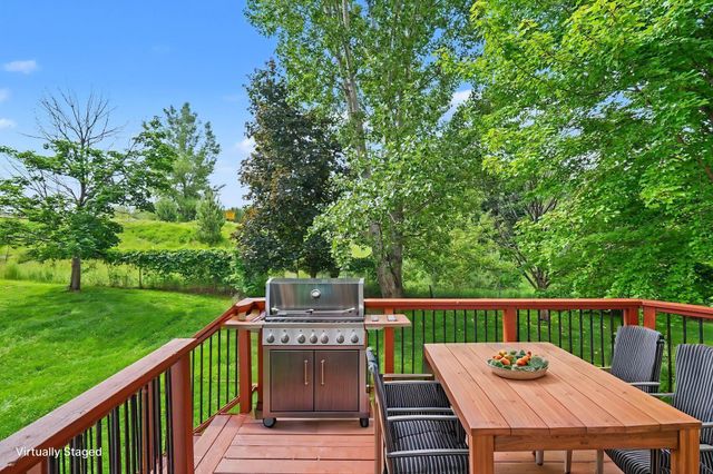 2920 18th Avenue E, Shakopee, MN 55379