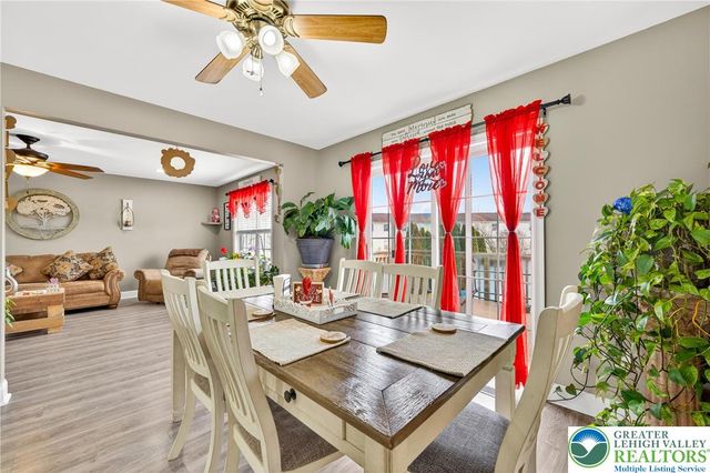 52 Olde Penn Drive, Easton, PA 18045