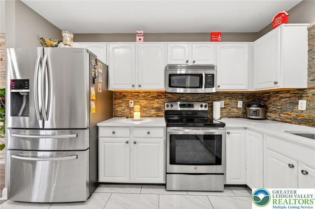 52 Olde Penn Drive, Easton, PA 18045