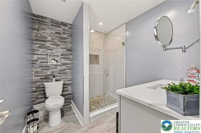 52 Olde Penn Drive, Easton, PA 18045