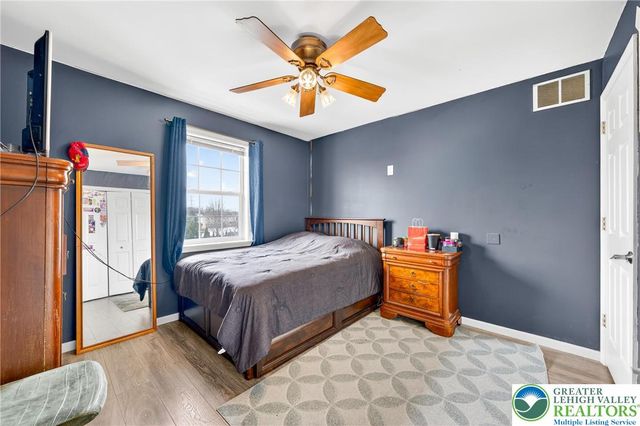 52 Olde Penn Drive, Easton, PA 18045