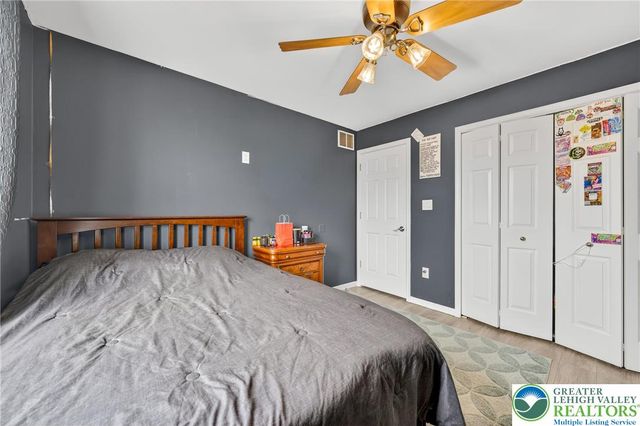 52 Olde Penn Drive, Easton, PA 18045