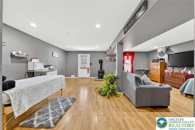 52 Olde Penn Drive, Easton, PA 18045