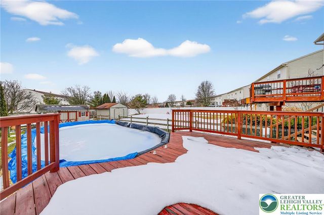 52 Olde Penn Drive, Easton, PA 18045