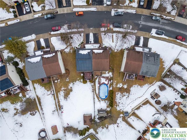 52 Olde Penn Drive, Easton, PA 18045