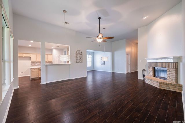 108 SHADOW MOUNTAIN DR, Cibolo, TX 78108
