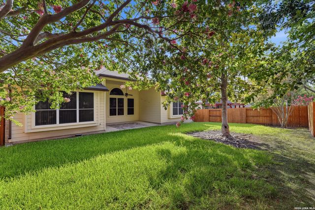 108 SHADOW MOUNTAIN DR, Cibolo, TX 78108